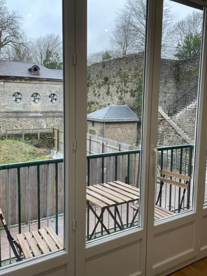 Appartamento Au Balcon De La Basilique Boulogne-sur-Mer Esterno foto